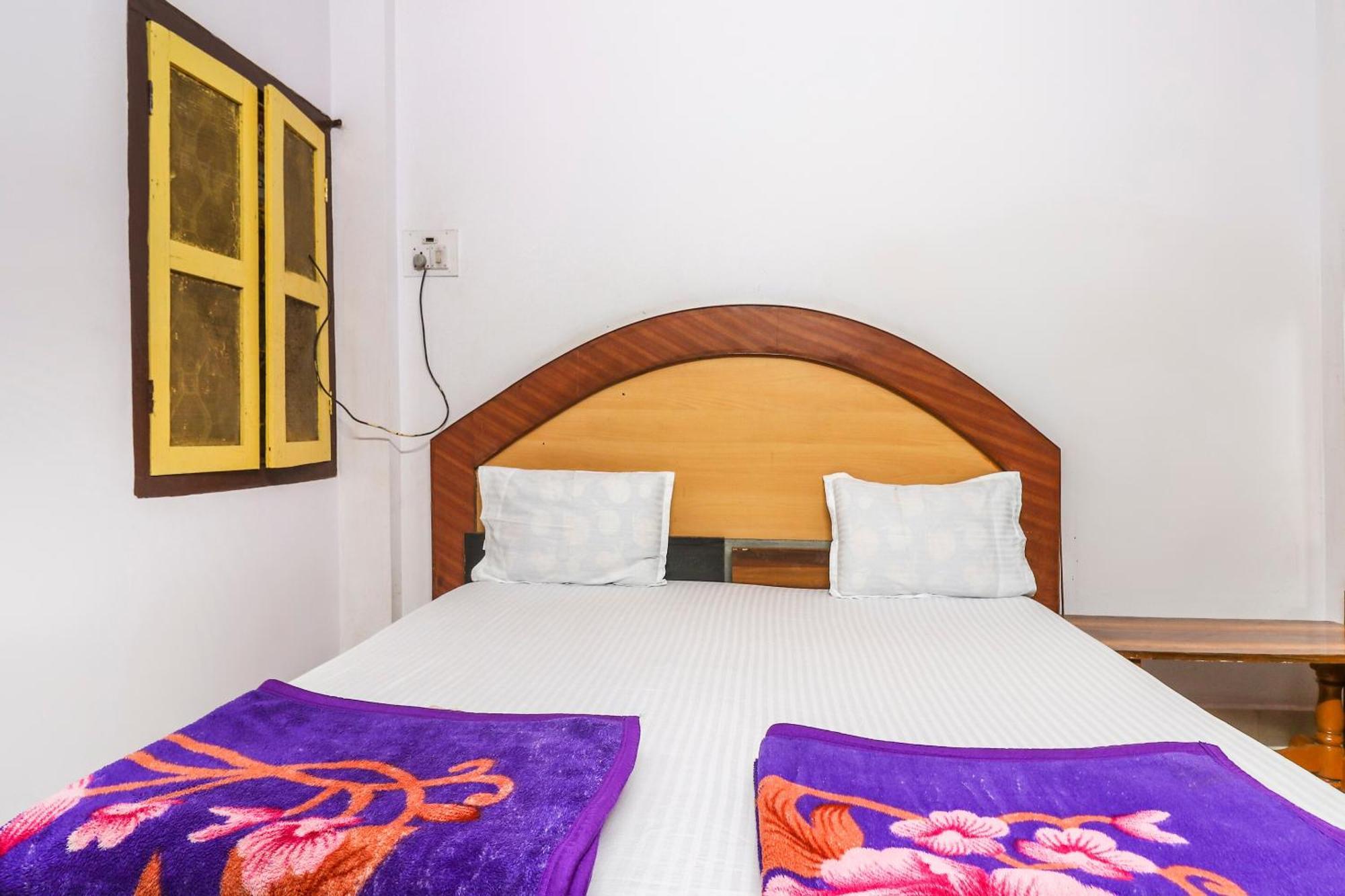 SPOT ON 46266 Hotel Poonam Jagdalpur Exterior foto